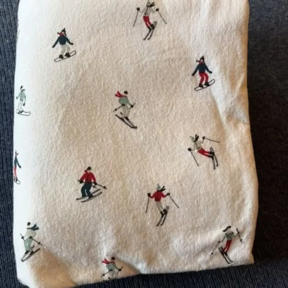 EDDIE BAUER HOME 100% cotton Flannel Queen SIZE flat SHEET SKIER SKIING